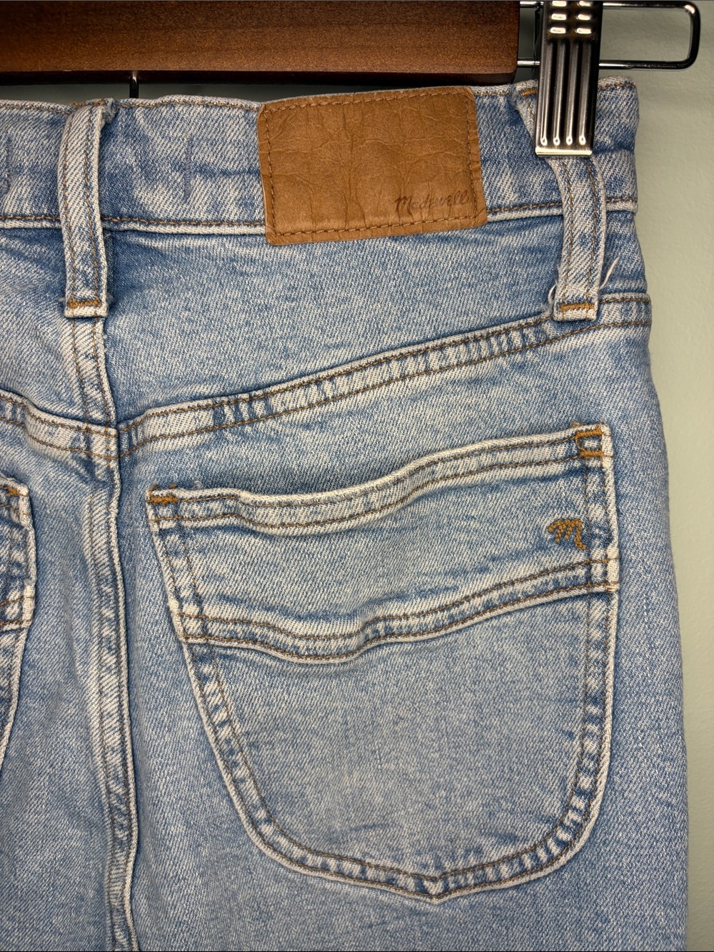 Madewell 11" High-Rise Flare Jeans in Light Wash - Picture 6 of 12
